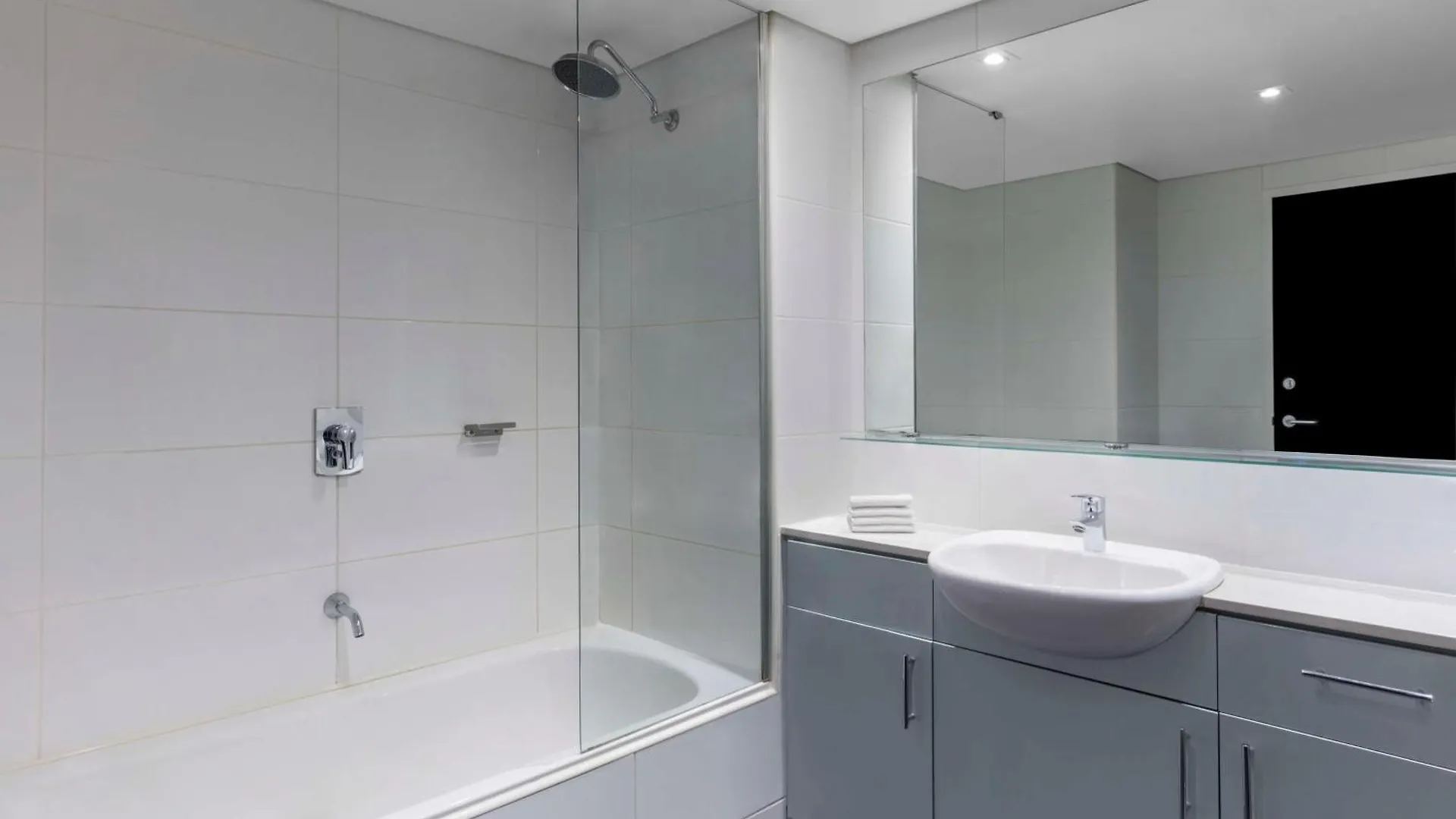 **** Aparthotel Adina Apartment Hotel Perth Australia