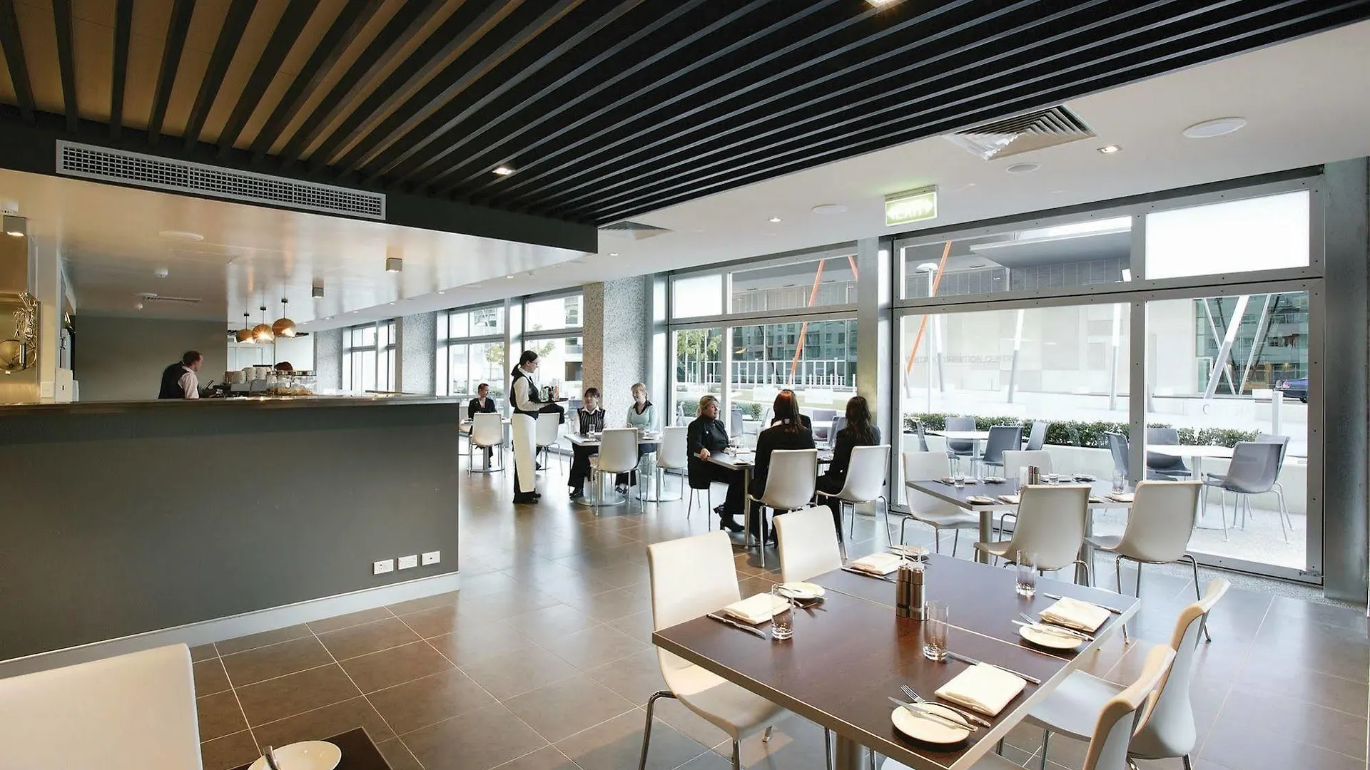 Adina Apartment Hotel Perth 4*,